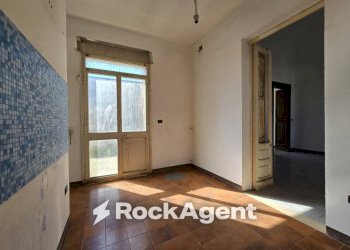 Salone - Appartamento via Cavour, 112, Salice Salentino - foto 19