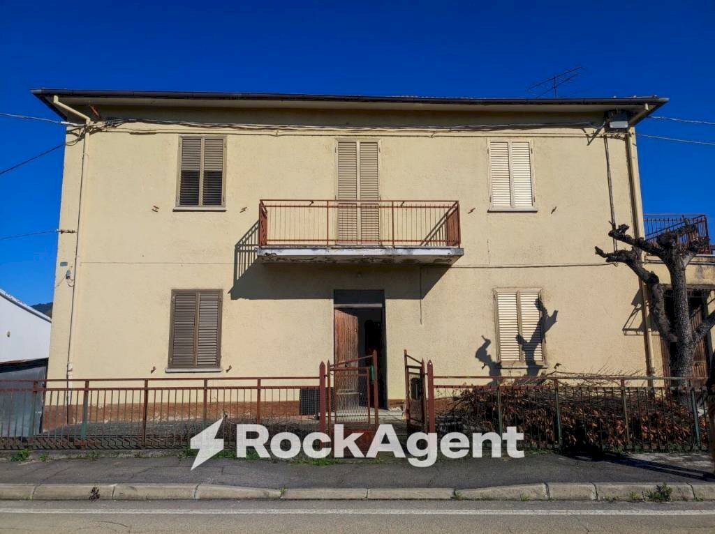 Facciata - Casa indipendente contrada Pianapuccia, Scafa - foto 3
