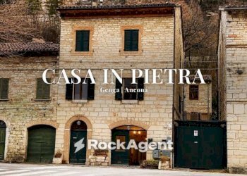 Facciata - Bilocale via Camponocecchio 15, Genga - foto 1