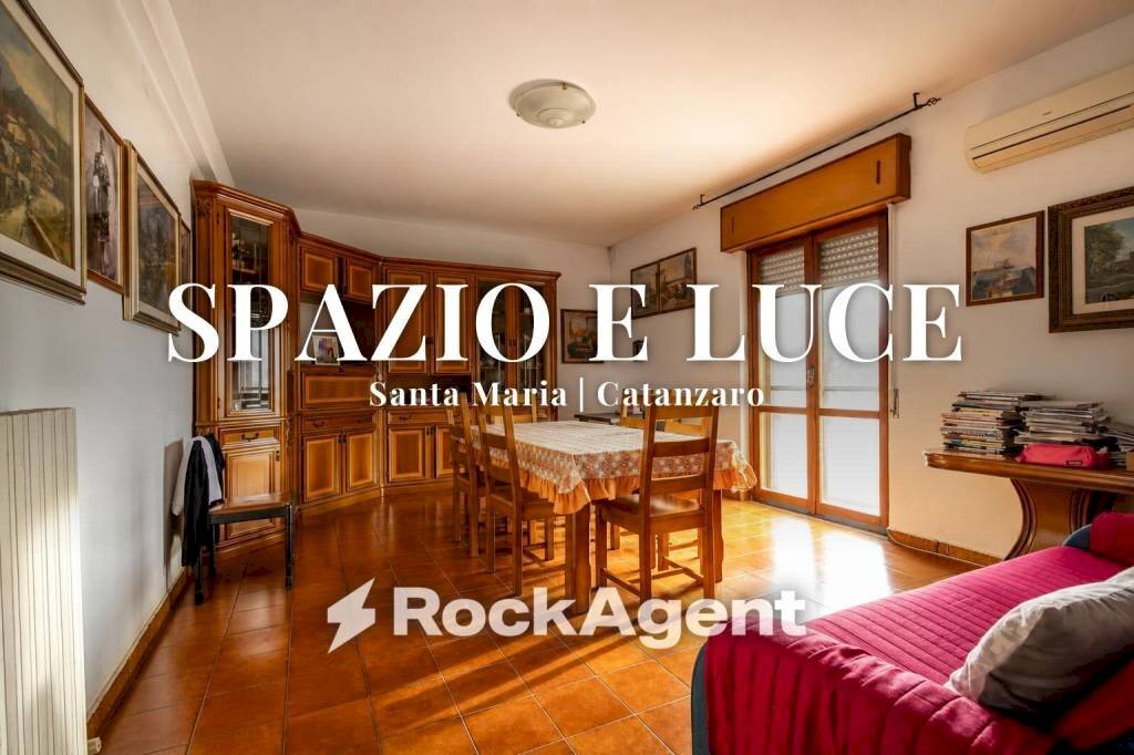 Salone - Quadrilocale viale Cassiodoro, 279, Catanzaro - foto 1