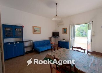 Salone - Casa indipendente via Taranto, 20, Morciano di Leuca - foto 16