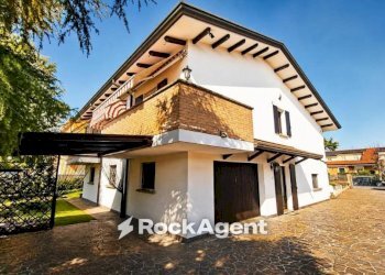 Facciata - Villa via Giovanni Pascoli, 2, Selvazzano Dentro - foto 2