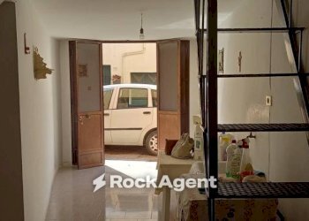 Corridoio - Four-room apartment via F. Bandiera, Corte I, Casarano - photo 24