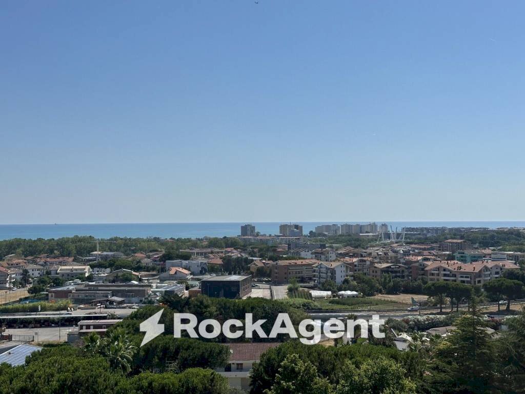 Vista - Two-room apartment via Levante, Città Sant'Angelo - photo 3