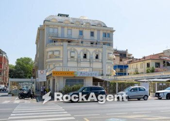 Zona - Bilocale viale Giosuè Carducci, 42/A, Viareggio - foto 2