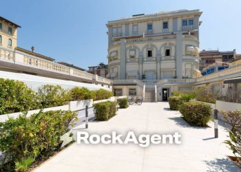Zona - Bilocale viale Giosuè Carducci, 42/A, Viareggio - foto 4