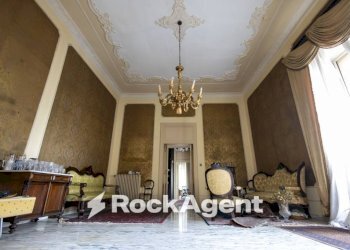 Salone - Appartamento Discesa Cavour, 2, Catanzaro - foto 5