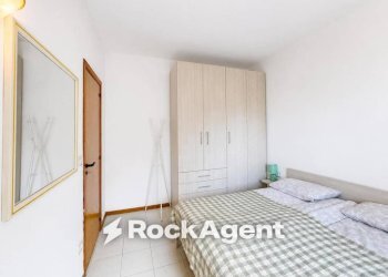 Camera da letto - Bilocale via Pico, 189, San Nicola Arcella - foto 10