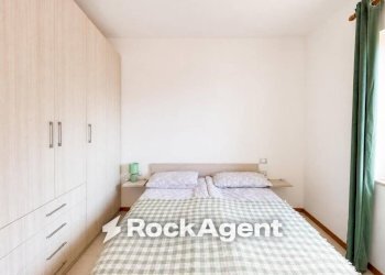 Camera da letto - Bilocale via Pico, 189, San Nicola Arcella - foto 11