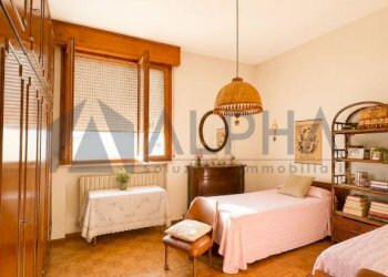 Camera da letto - Villa via Giuseppe Verdi, Faenza - photo 8