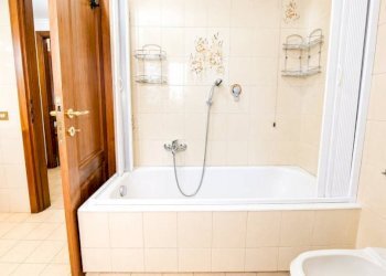 Bagno - Trilocale via Francesco Fogolla, Roma - foto 20