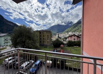 Balcone - Trilocale largo Primo Maggio, 5, Sondalo - foto 31