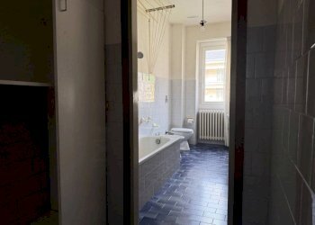 Bagno - Trilocale largo Primo Maggio, 5, Sondalo - foto 41
