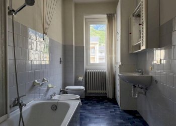 Bagno - Trilocale largo Primo Maggio, 5, Sondalo - foto 42