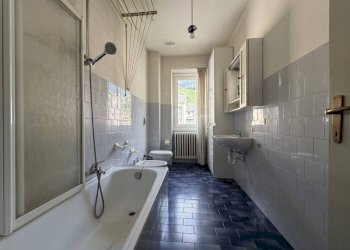 Bagno - Trilocale largo Primo Maggio, 5, Sondalo - foto 43
