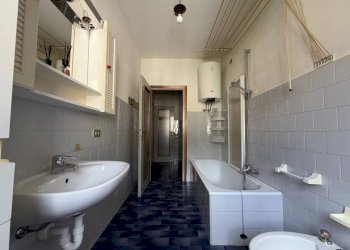 Bagno - Trilocale largo Primo Maggio, 5, Sondalo - foto 45