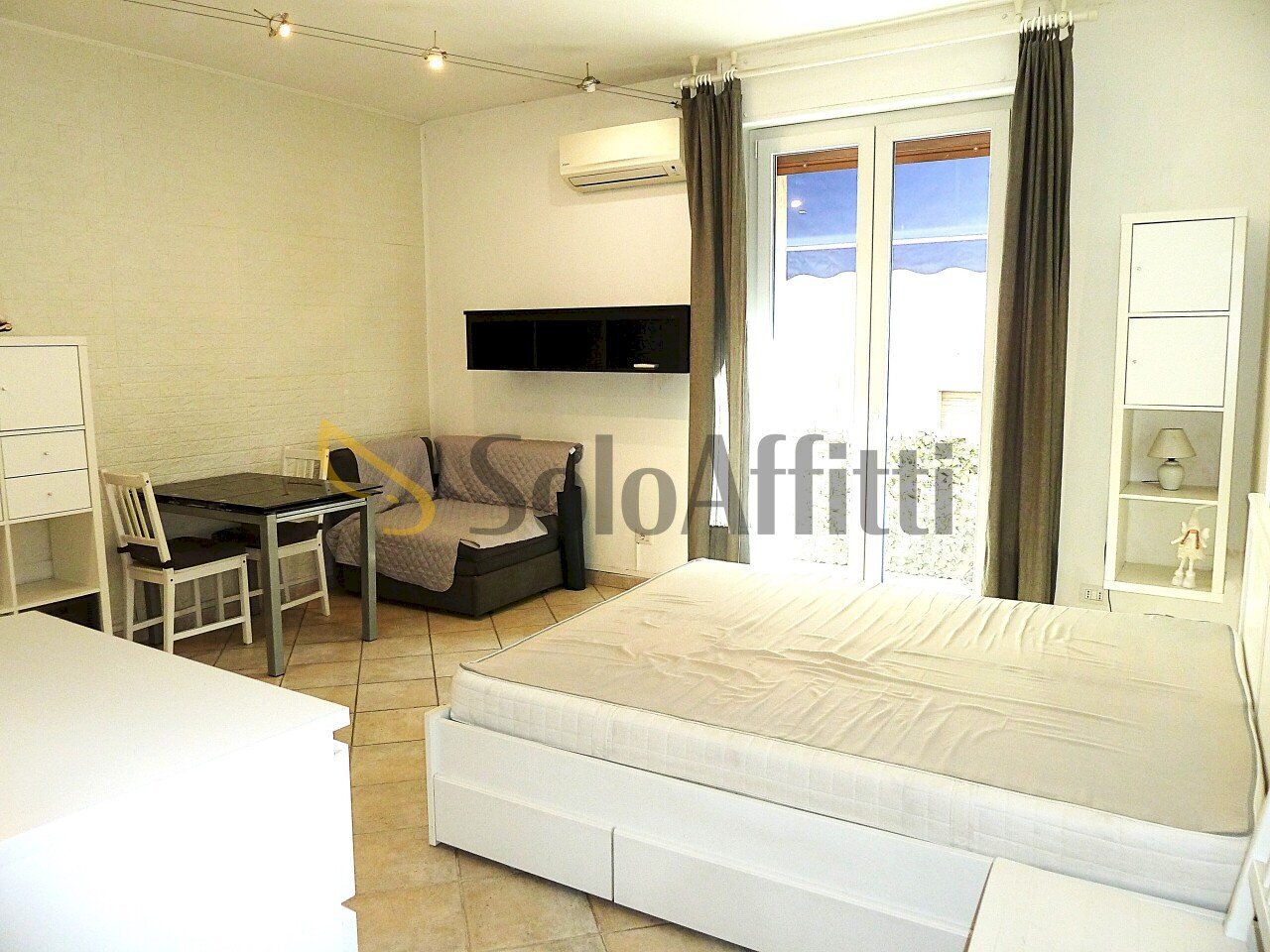 soggiorno con zona notte - One-room apartment Via Martiri della Libertà 61, Sanremo - photo 1