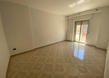IMG_2285 - Appartamento Via dei Mille 35, Adelfia - foto 4