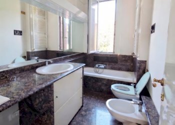 BAGNO PRINCIPALE - Appartamento Via del Franzone 108, Brescia - foto 8