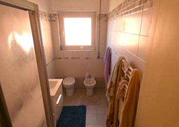 bagno - Appartamento Via Filippo Casoni, Genova (zona San Fruttuoso) - foto 7