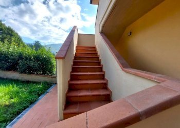 esterni - Appartamento Via Poggiole, Vernio - foto 3