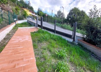 giardino - Appartamento Via Poggiole, Vernio - foto 5
