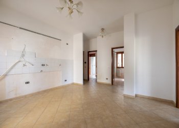 0F5A0002-HDR - Apartment Via San Biagio Platani, Roma (neighborhood Borghesiana) - photo 1