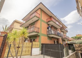 0F5A0047-HDR - Apartment Via San Biagio Platani, Roma (neighborhood Borghesiana) - photo 2