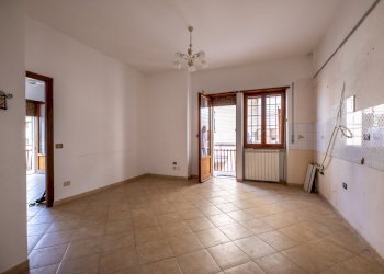 0F5A0011-HDR - Apartment Via San Biagio Platani, Roma (neighborhood Borghesiana) - photo 5