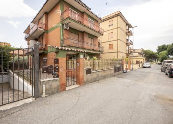 0F5A0038-HDR - Apartment Via San Biagio Platani, Roma (neighborhood Borghesiana) - photo 10