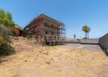 Palazzo in costruzione (1) - Casa indipendente Via Giacomo Puccini 118, Mascalucia - foto 3