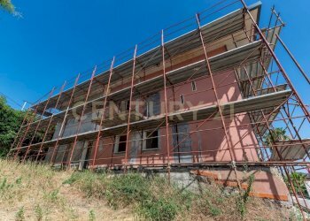 Palazzo in costruzione (3) - Casa indipendente Via Giacomo Puccini 118, Mascalucia - foto 9