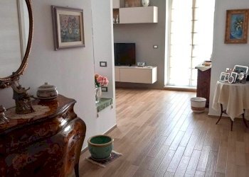 1.7 ingresso.jpeg - Appartamento VIA FOGAZZARO  9, Genova (zona Sestri Ponente) - foto 8