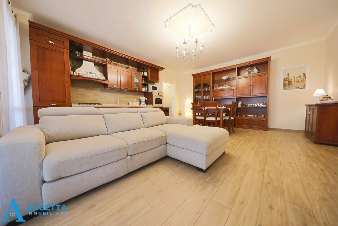 Living - Appartamento Via Sciabelle 8, Taranto - foto 2