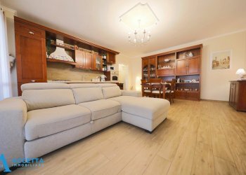 Living - Appartamento Via Sciabelle 8, Taranto - foto 2