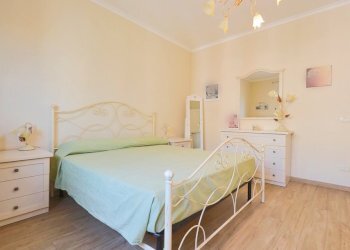 Camera da letto - Appartamento Via Sciabelle 8, Taranto - foto 10