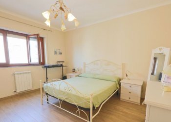 Camera da letto - Appartamento Via Sciabelle 8, Taranto - foto 11