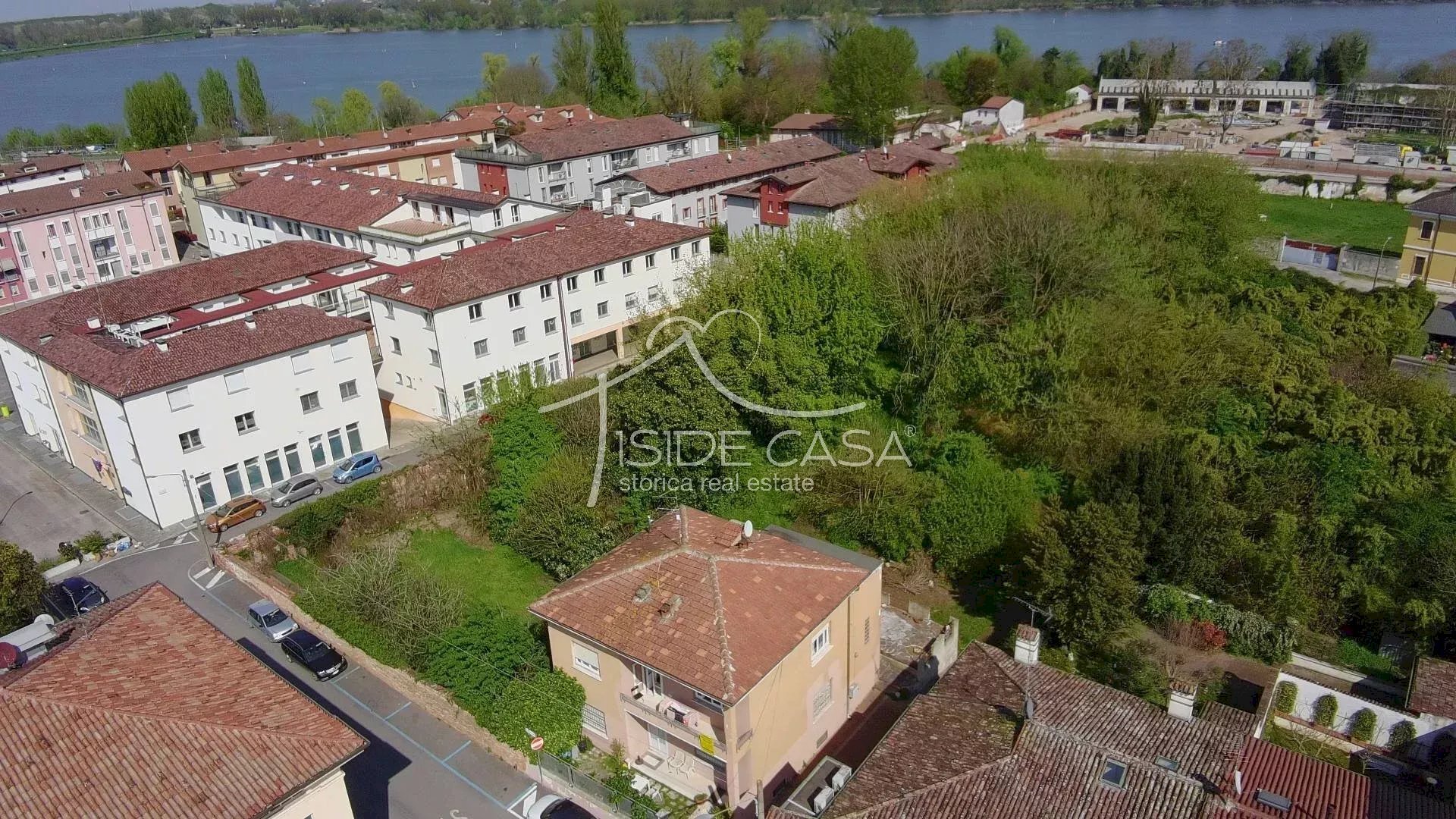 Building land Mantova - photo 2