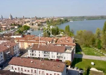 Building land Mantova - photo 1