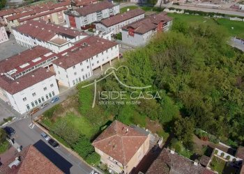 Building land Mantova - photo 3