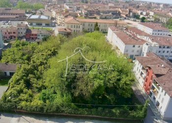 Building land Mantova - photo 7