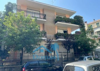 Trilocale via Sauro, 8, Pinerolo - foto 1