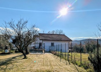 Appartamento in Villa strada comunale colle camarra, frazione Salietto, Isernia - foto 2