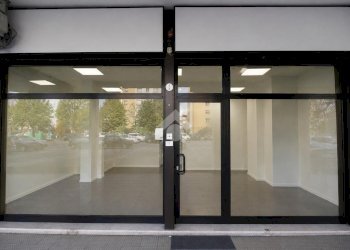 Shop Via Via Matteotti, Calderara di Reno - photo 2