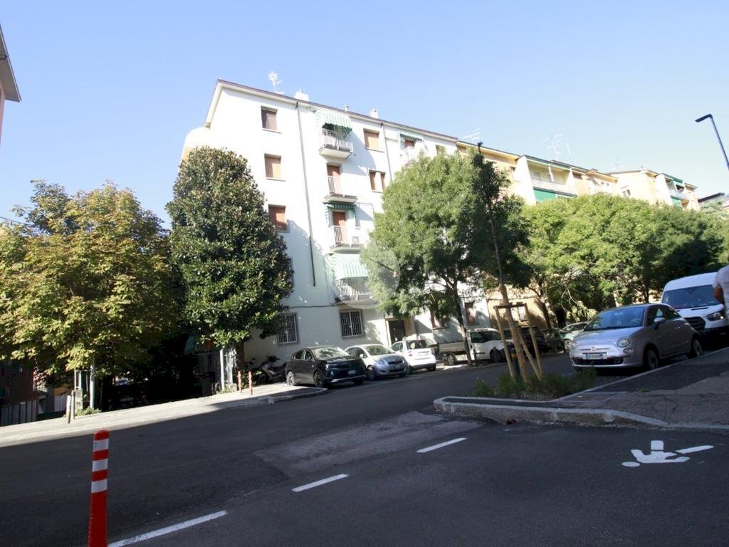 Two-room apartment Via de' Carracci, Casalecchio di Reno - photo 1