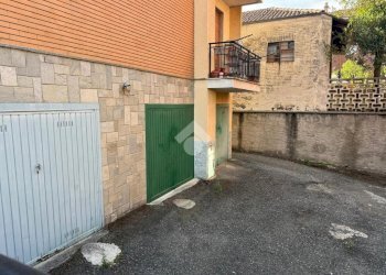 Two-room apartment Via Vittorio Veneto, Lanzo Torinese - photo 13