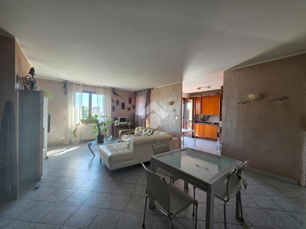 Appartamento Via Pellice, Rivoli - foto 2