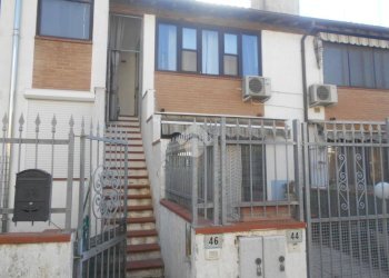 Trilocale Via B. Castiglia, Comacchio - foto 1