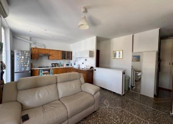 Trilocale Lungotorrente Secca, Genova (zona Bolzaneto) - foto 7