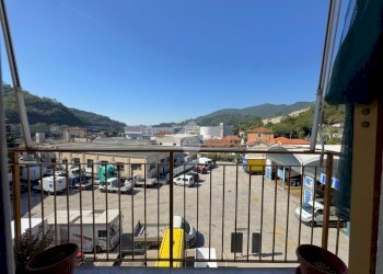 Trilocale Lungotorrente Secca, Genova (zona Bolzaneto) - foto 8